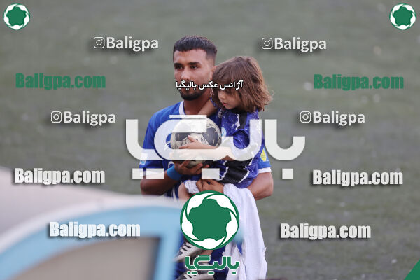 استقلال 5–1 شاهین