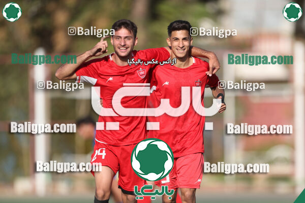 پرسپولیس 2–0 ماهور ری