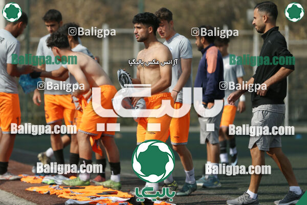 نارنجی پوشان کوهسار 4–2 سفیر