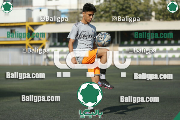 نارنجی پوشان کوهسار 4–2 سفیر