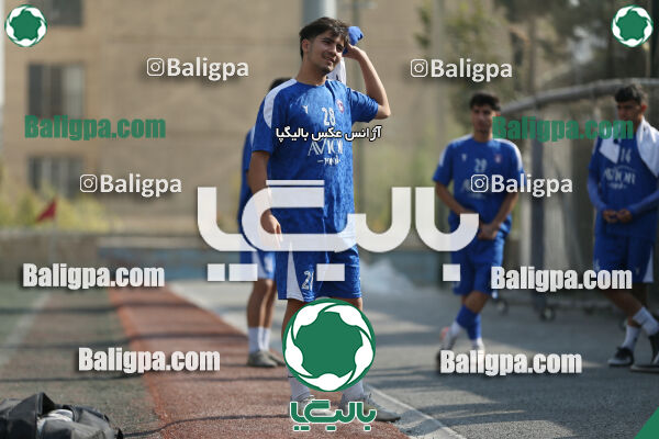 نارنجی پوشان کوهسار 4–2 سفیر