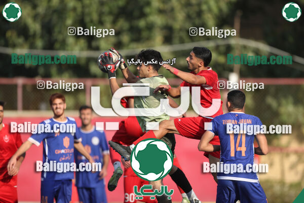 پرسپولیس 1–0 آبی پوشان روشن طهران