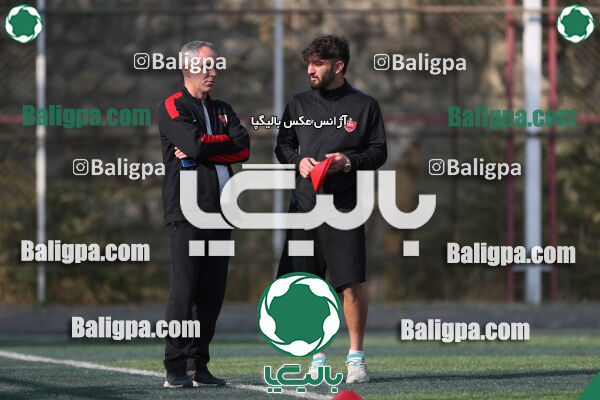 پرسپولیس 1–0 آبی پوشان روشن طهران