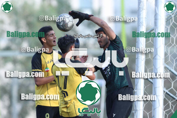ذوب آهن اصفهان ۴ - ۲ سپاهان