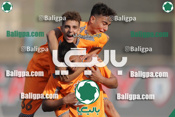 پارسیان جوان 1 - 1 نارنجی پوشان کوهسار