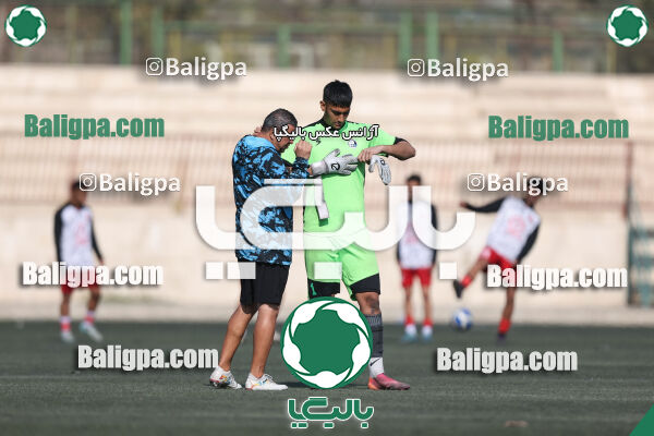 استقلال 1–1 ایساتیس