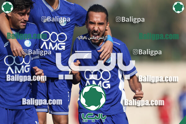 استقلال 1–1 ایساتیس