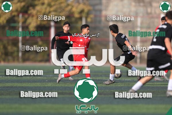 پرسپولیس 3–1 حامی