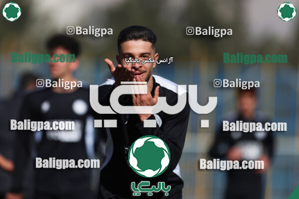 پاس قوامین 0–2 آبی پوشان روشن طهران