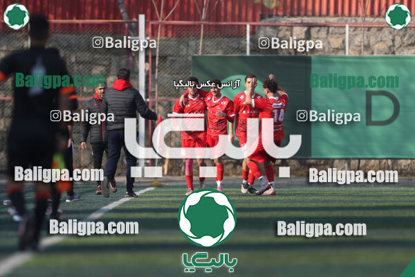 پرسپولیس 2–1 هوادار
