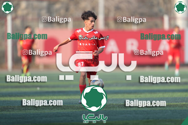 پرسپولیس 2–1 هوادار