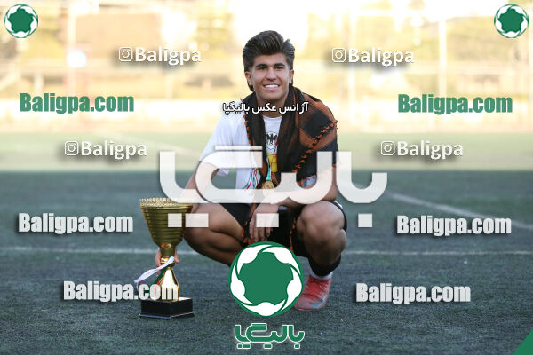 ایساتیس 1–9 شاهین