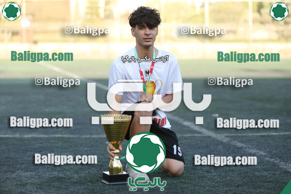 ایساتیس 1–9 شاهین