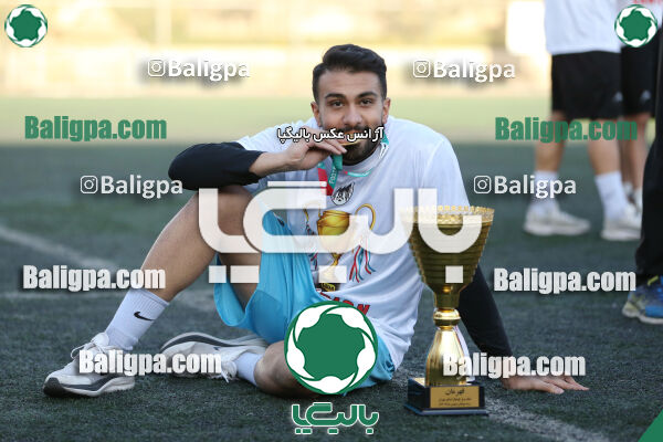 ایساتیس 1–9 شاهین