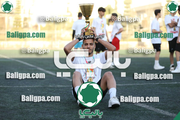 ایساتیس 1–9 شاهین