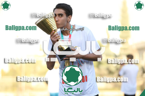 ایساتیس 1–9 شاهین