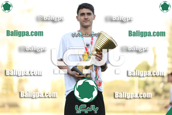 ایساتیس 1–9 شاهین