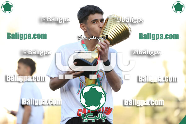 ایساتیس 1–9 شاهین