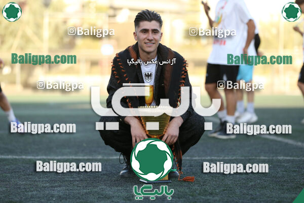 ایساتیس 1–9 شاهین