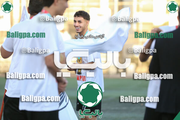 ایساتیس 1–9 شاهین