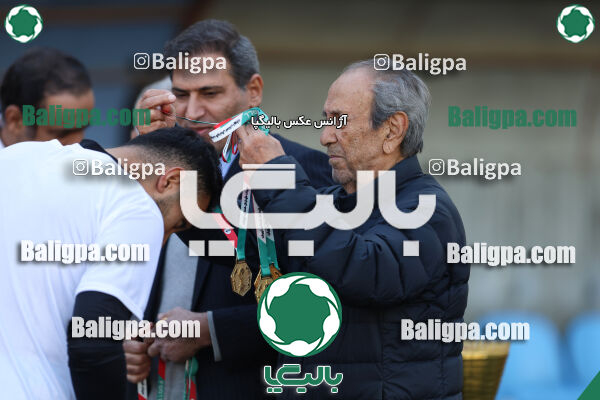 ایساتیس 1–9 شاهین