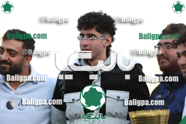 ایساتیس 1–9 شاهین