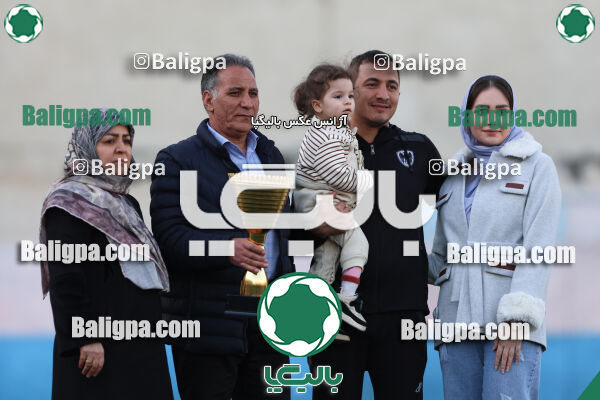 ایساتیس 1–9 شاهین
