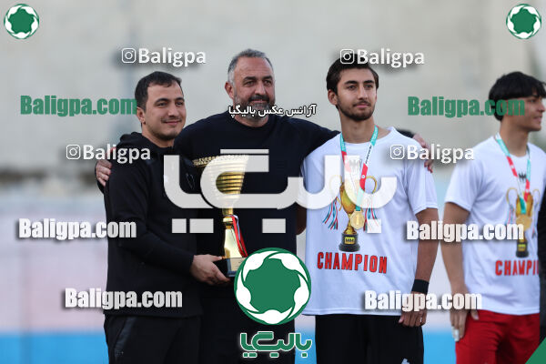 ایساتیس 1–9 شاهین