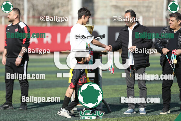 پرسپولیس 2–2 پیکان