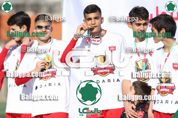 پرسپولیس 2–2 پیکان