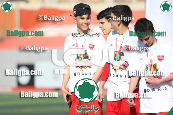 پرسپولیس 2–2 پیکان