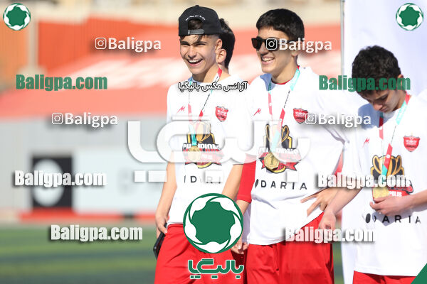 پرسپولیس 2–2 پیکان