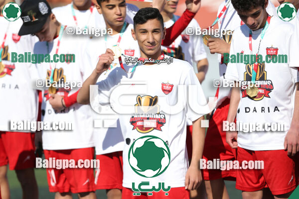 پرسپولیس 2–2 پیکان
