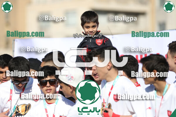 پرسپولیس 2–2 پیکان