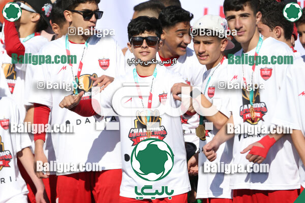 پرسپولیس 2–2 پیکان