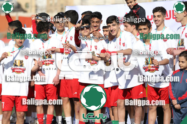 پرسپولیس 2–2 پیکان