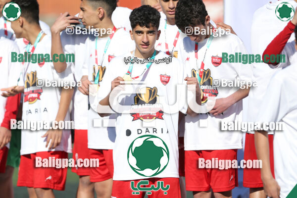 پرسپولیس 2–2 پیکان