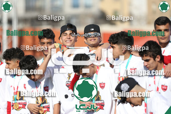 پرسپولیس 2–2 پیکان
