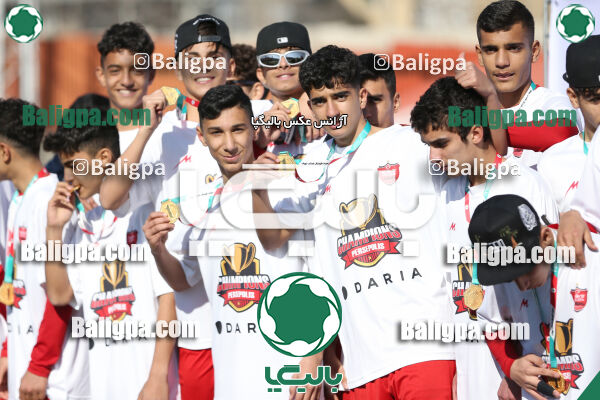 پرسپولیس 2–2 پیکان