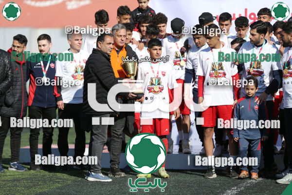 پرسپولیس 2–2 پیکان