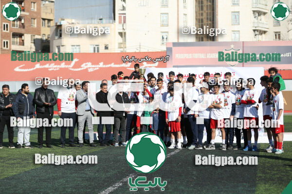 پرسپولیس 2–2 پیکان