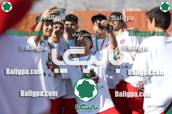 پرسپولیس 2–2 پیکان