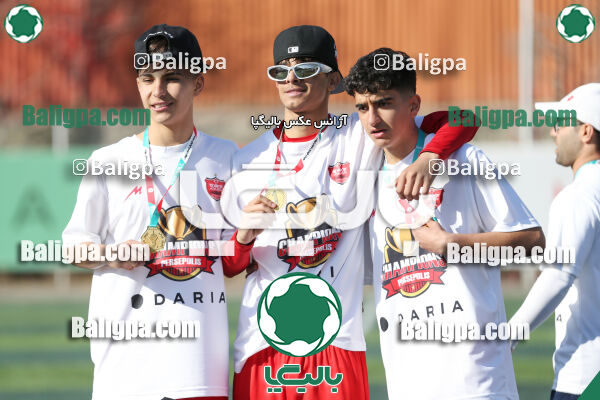 پرسپولیس 2–2 پیکان