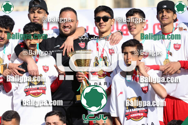 پرسپولیس 2–2 پیکان