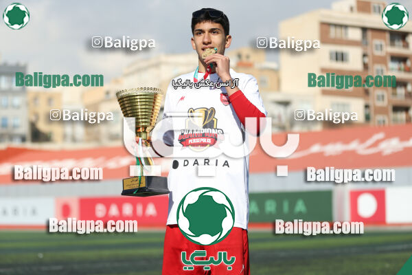 پرسپولیس 2–2 پیکان
