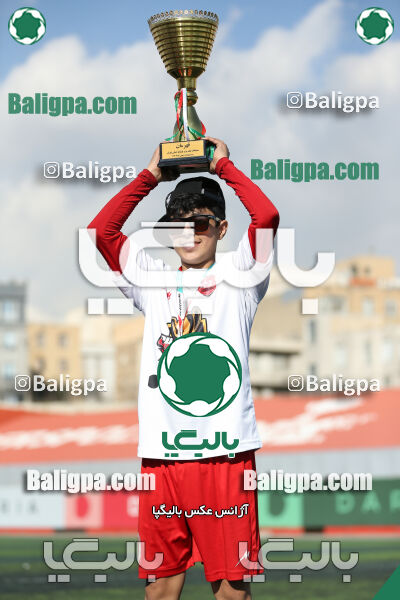 پرسپولیس 2–2 پیکان