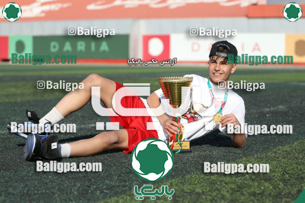 پرسپولیس 2–2 پیکان