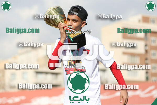 پرسپولیس 2–2 پیکان