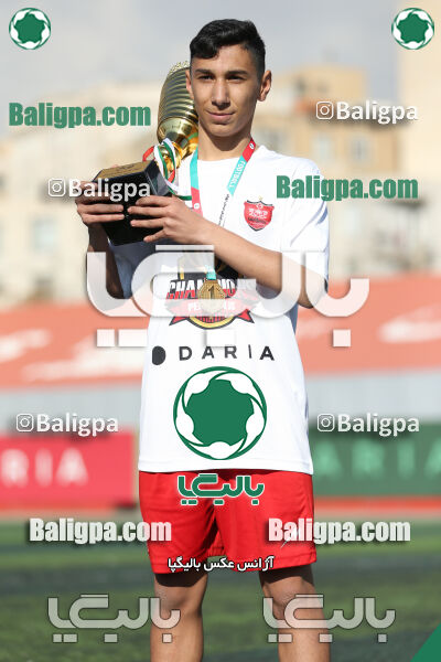 پرسپولیس 2–2 پیکان
