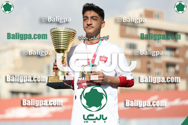 پرسپولیس 2–2 پیکان